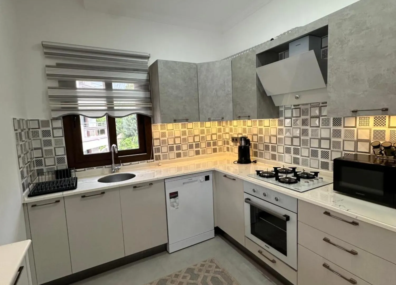 Appartamento Beach Suites - İçmeler